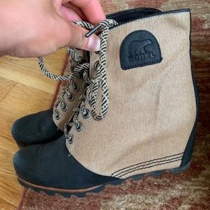 Sorel Size 11 Wedge Snow Boots